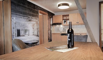 Montana Apartments