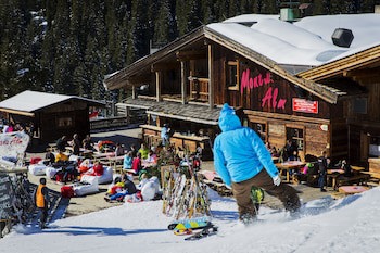 Montana Apartments