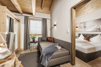 Montana Apartments