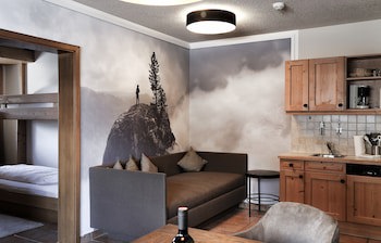 Montana Apartments
