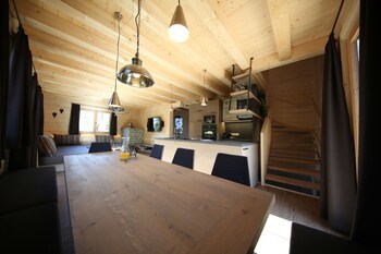 Montana Apartments