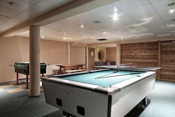 Montana Apartments