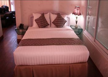 Excel Capital Hotel
