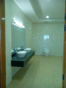 Excel Capital Hotel