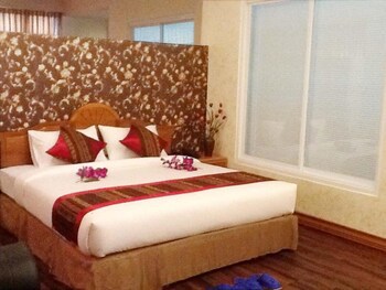 Excel Capital Hotel