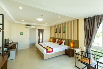 Chiang Mai Waroros Boutique Hotel