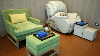 42C The Chic Hotel