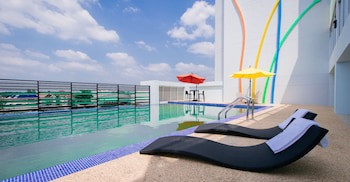 42C The Chic Hotel