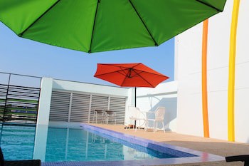 42C The Chic Hotel