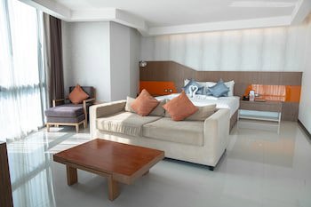 42C The Chic Hotel