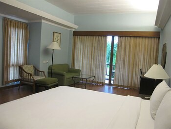 Mae Pim Resort Hotel