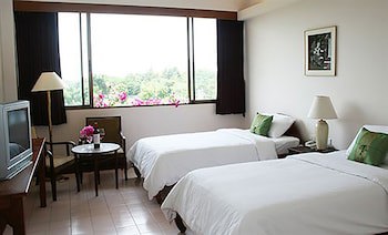 Mae Pim Resort Hotel