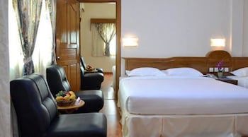 Excel River View Hotel