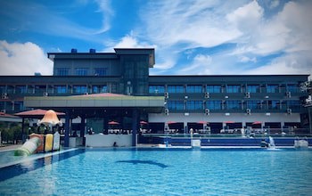Excel River View Hotel