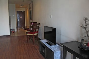 Grand Service Suite At Times Square