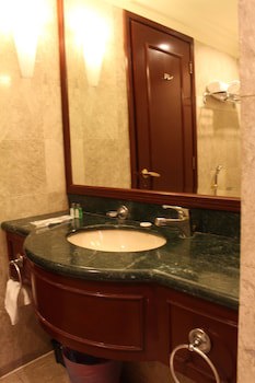Grand Service Suite At Times Square