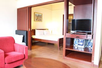 Grand Service Suite At Times Square