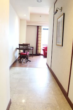 Grand Service Suite At Times Square