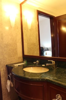 Grand Service Suite At Times Square