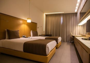 Saifi Suites