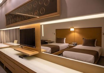 Saifi Suites