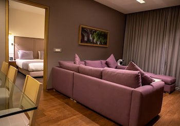 Saifi Suites