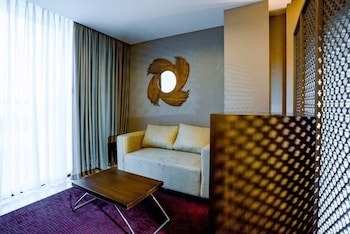 Emersia Hotel & Resort