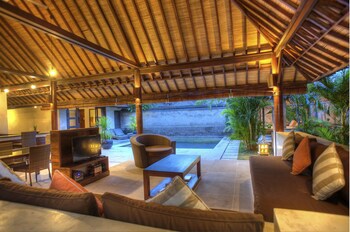 Gili Villas