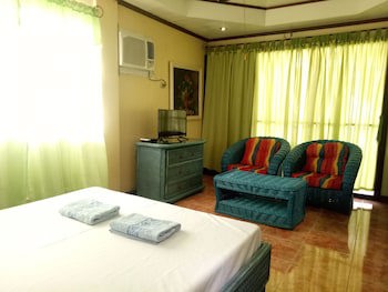White Castle Resort & Hotel
