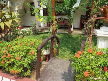 White Castle Resort & Hotel