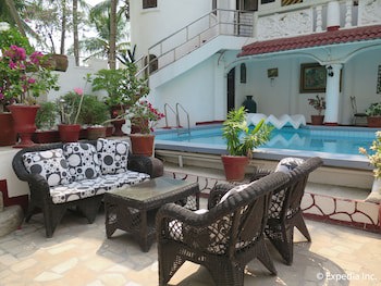 White Castle Resort & Hotel