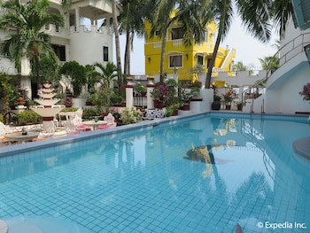 White Castle Resort & Hotel
