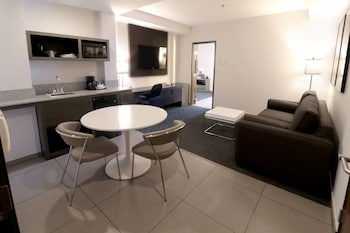 Holiday Inn Express & Suites Hermosillo, An Ihg Hotel