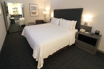 Holiday Inn Express & Suites Hermosillo, An Ihg Hotel