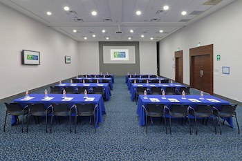 Holiday Inn Express & Suites Hermosillo, An Ihg Hotel