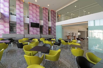 Holiday Inn Express & Suites Hermosillo, An Ihg Hotel