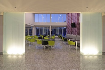 Holiday Inn Express & Suites Hermosillo, An Ihg Hotel