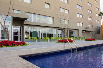 Holiday Inn Express & Suites Hermosillo, An Ihg Hotel