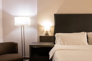 Holiday Inn Express & Suites Hermosillo, An Ihg Hotel
