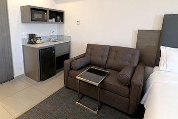 Holiday Inn Express & Suites Hermosillo, An Ihg Hotel