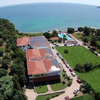 Maranton Beach Hotel