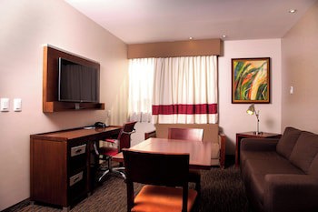Four Points By Sheraton Queretaro Norte