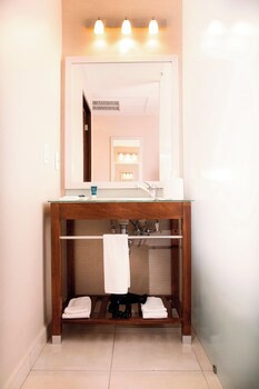 Four Points By Sheraton Queretaro Norte