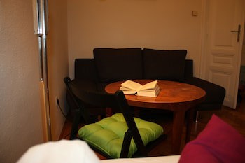 Govienna Homelike City Apartment