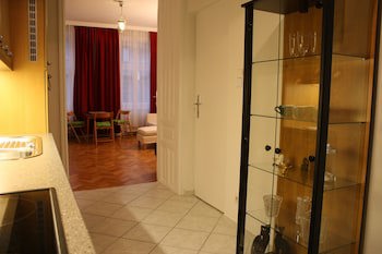 Govienna Homelike City Apartment