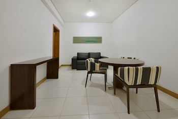 Garden Hotel