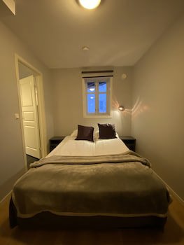 Enter Tromsa Apartments