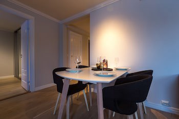 Enter Tromsa Apartments