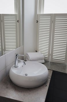 Kalk Hotel