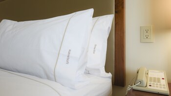 Holiday Inn Express & Suites Celaya, An Ihg Hotel